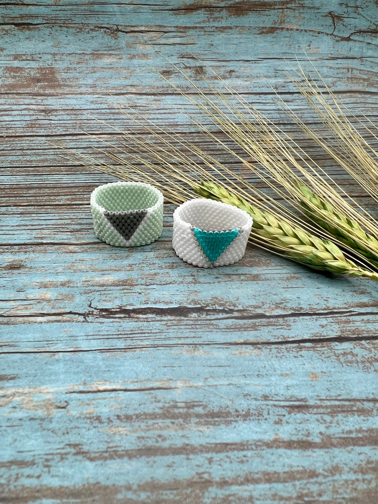 White & Turquoise Triangle beaded ring