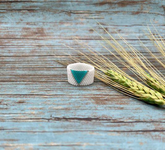 White & Turquoise Triangle beaded ring